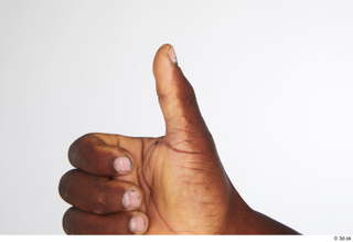 Kato Abimbo fingers thumb 0003.jpg